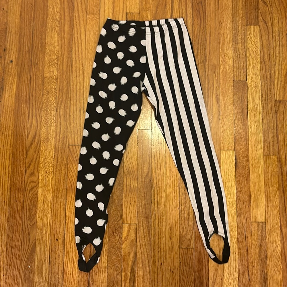 Gorgeous legging. Didn’t fit my daughter.